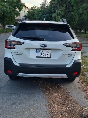 Белый Субару Аутбек, объемом двигателя 2.39 л и пробегом 16 тыс. км за 33000 $, фото 10 на Automoto.ua