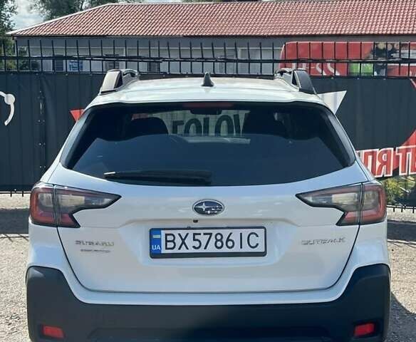 Білий Субару Аутбек, об'ємом двигуна 2.5 л та пробігом 9 тис. км за 28000 $, фото 3 на Automoto.ua
