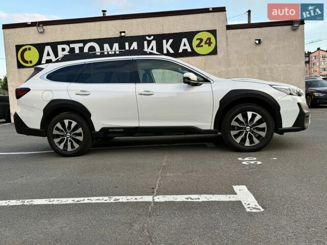 Белый Субару Аутбек, объемом двигателя 2.39 л и пробегом 19 тыс. км за 43400 $, фото 4 на Automoto.ua