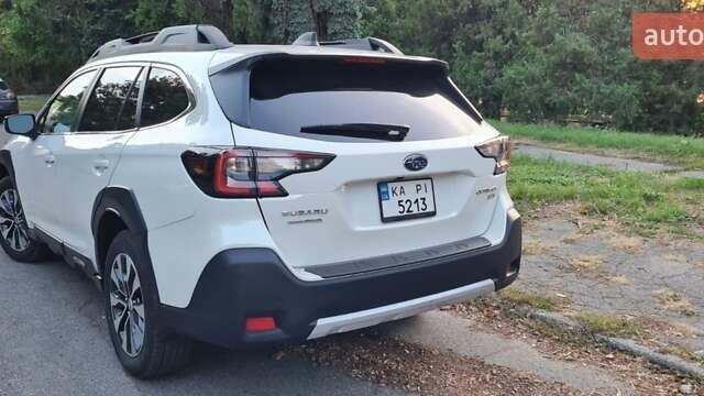 Белый Субару Аутбек, объемом двигателя 2.39 л и пробегом 16 тыс. км за 33000 $, фото 8 на Automoto.ua