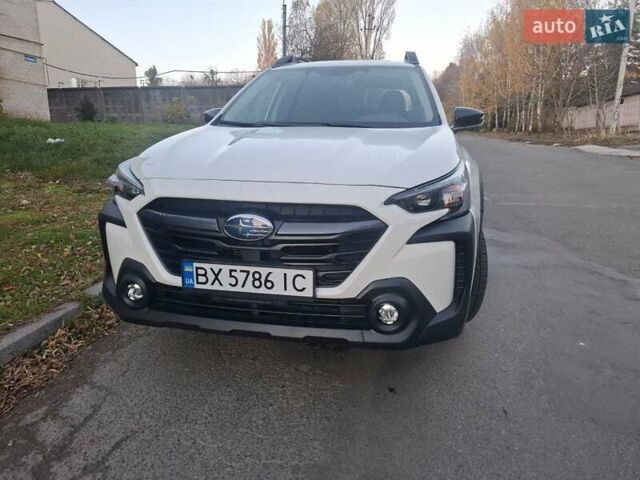 Білий Субару Аутбек, об'ємом двигуна 2.5 л та пробігом 9 тис. км за 28000 $, фото 12 на Automoto.ua