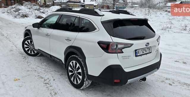 Белый Субару Аутбек, объемом двигателя 2.39 л и пробегом 18 тыс. км за 35900 $, фото 16 на Automoto.ua
