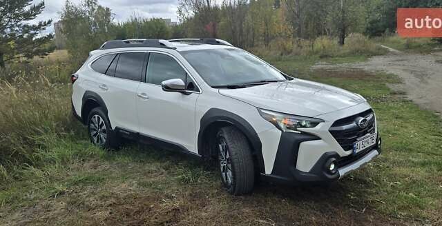Білий Субару Аутбек, об'ємом двигуна 2.39 л та пробігом 15 тис. км за 40000 $, фото 3 на Automoto.ua