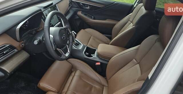 Белый Субару Аутбек, объемом двигателя 2.39 л и пробегом 18 тыс. км за 35900 $, фото 23 на Automoto.ua