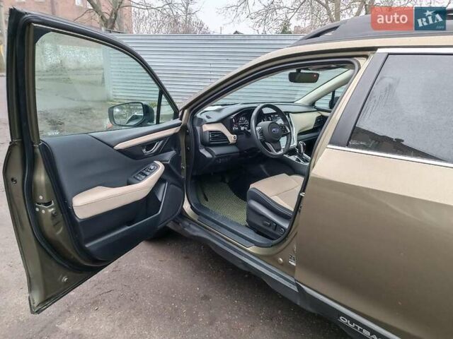 Белый Субару Аутбек, объемом двигателя 2.5 л и пробегом 75 тыс. км за 28990 $, фото 21 на Automoto.ua