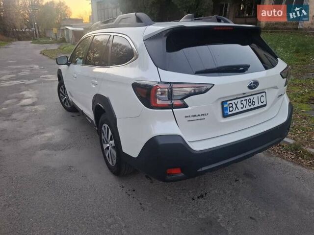Білий Субару Аутбек, об'ємом двигуна 2.5 л та пробігом 9 тис. км за 28000 $, фото 18 на Automoto.ua