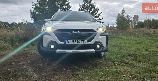 Білий Субару Аутбек, об'ємом двигуна 2.39 л та пробігом 15 тис. км за 40000 $, фото 1 на Automoto.ua