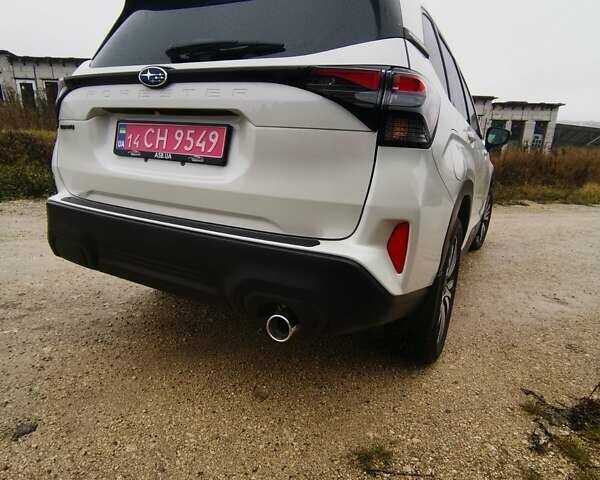 Білий Субару Аутбек, об'ємом двигуна 2.5 л та пробігом 20 тис. км за 27999 $, фото 10 на Automoto.ua