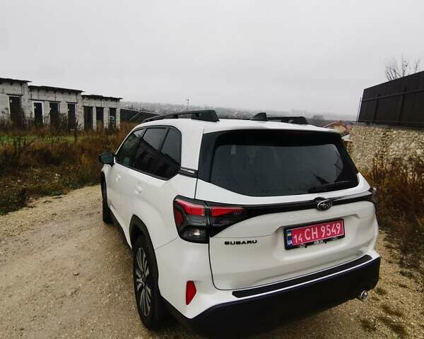 Білий Субару Аутбек, об'ємом двигуна 2.5 л та пробігом 20 тис. км за 27999 $, фото 8 на Automoto.ua