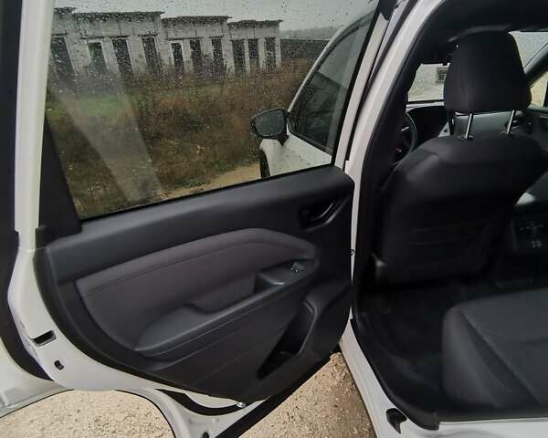 Білий Субару Аутбек, об'ємом двигуна 2.5 л та пробігом 20 тис. км за 27999 $, фото 19 на Automoto.ua