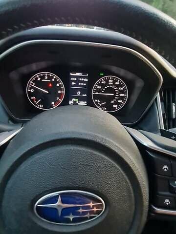 Белый Субару Аутбек, объемом двигателя 2.39 л и пробегом 16 тыс. км за 33000 $, фото 3 на Automoto.ua