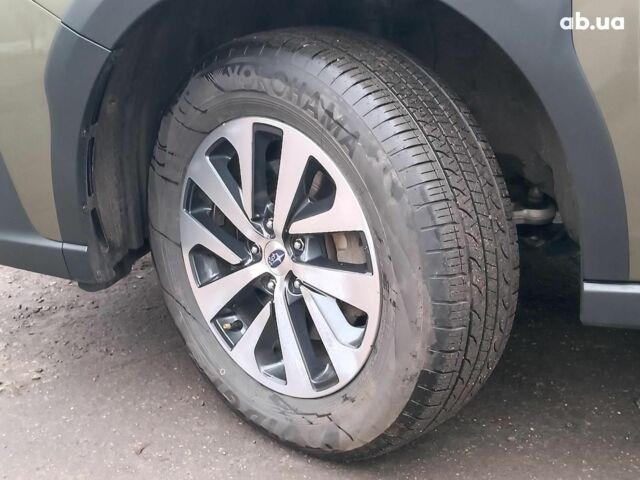 Білий Субару Аутбек, об'ємом двигуна 2.5 л та пробігом 75 тис. км за 28990 $, фото 4 на Automoto.ua