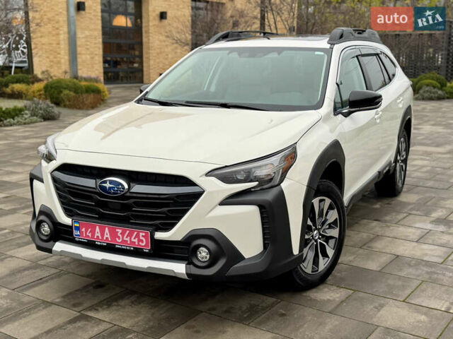 Белый Субару Аутбек, объемом двигателя 2.5 л и пробегом 7 тыс. км за 28800 $, фото 3 на Automoto.ua