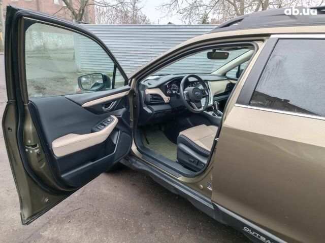 Білий Субару Аутбек, об'ємом двигуна 2.5 л та пробігом 75 тис. км за 28990 $, фото 20 на Automoto.ua