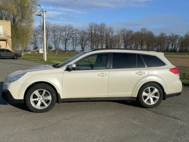 Белый Субару Аутбек, объемом двигателя 2.5 л и пробегом 196 тыс. км за 10000 $, фото 5 на Automoto.ua