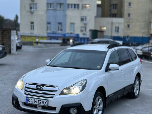 Субару Аутбек 2013 у Києві на Automoto.ua Білий Субару Аутбек, об'ємом двигуна 2.5 л та пробігом 169 тис. км за 8900 $, фото 1 на Automoto.ua