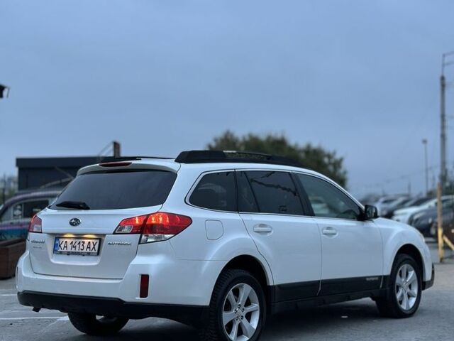 Субару Аутбек 2013 у Києві на Automoto.ua Білий Субару Аутбек, об'ємом двигуна 2.5 л та пробігом 169 тис. км за 8900 $, фото 6 на Automoto.ua