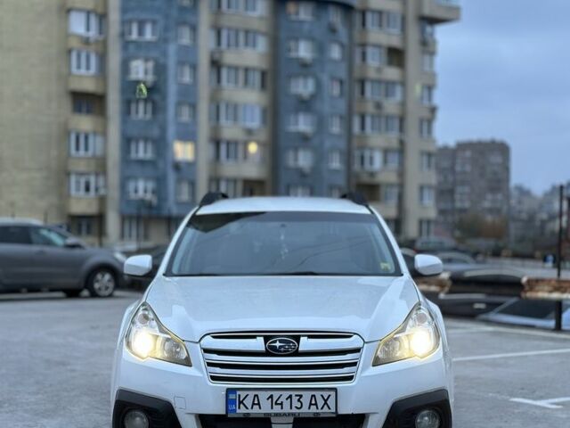 Субару Аутбек 2013 у Києві на Automoto.ua Білий Субару Аутбек, об'ємом двигуна 2.5 л та пробігом 169 тис. км за 8900 $, фото 2 на Automoto.ua