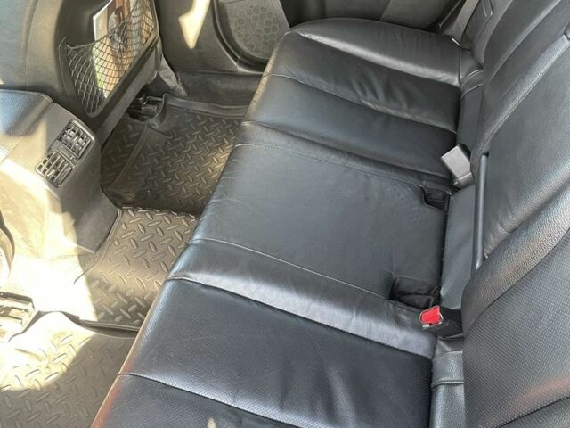 Белый Субару Аутбек, объемом двигателя 2.5 л и пробегом 196 тыс. км за 10000 $, фото 10 на Automoto.ua