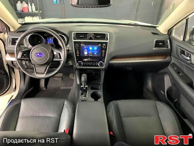 Белый Субару Аутбек, объемом двигателя 2.5 л и пробегом 84 тыс. км за 18999 $, фото 9 на Automoto.ua