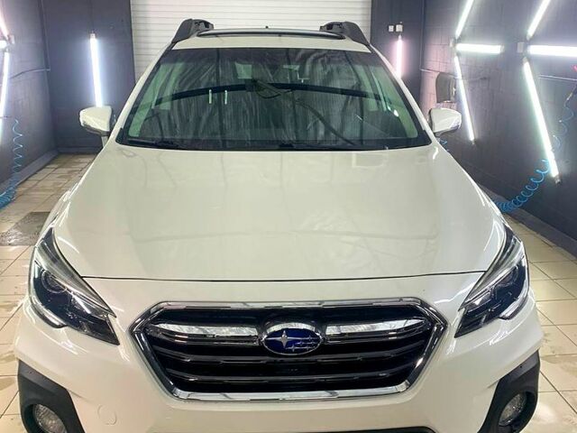 Белый Субару Аутбек, объемом двигателя 2.5 л и пробегом 84 тыс. км за 18999 $, фото 3 на Automoto.ua