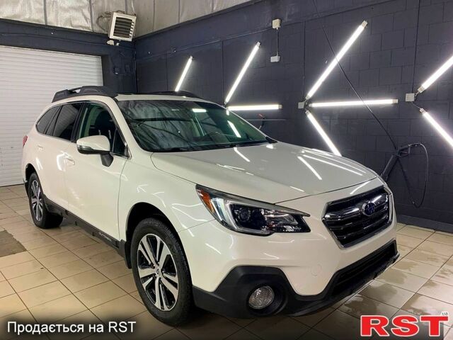 Белый Субару Аутбек, объемом двигателя 2.5 л и пробегом 84 тыс. км за 18999 $, фото 2 на Automoto.ua