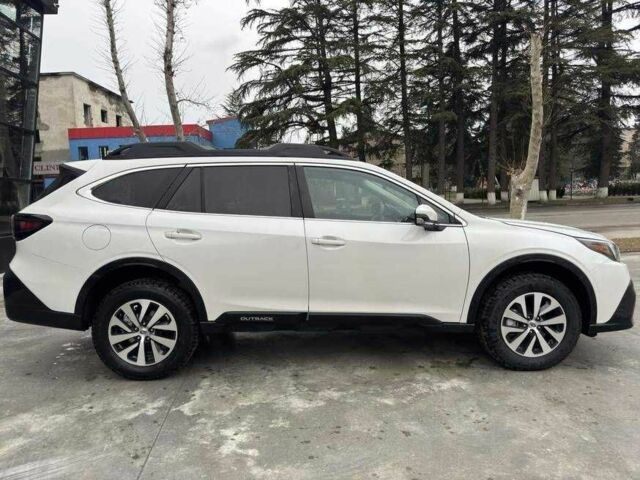 Белый Субару Аутбек, объемом двигателя 2.5 л и пробегом 39 тыс. км за 11700 $, фото 5 на Automoto.ua