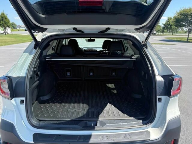 Белый Субару Аутбек, объемом двигателя 2.5 л и пробегом 30 тыс. км за 16000 $, фото 13 на Automoto.ua