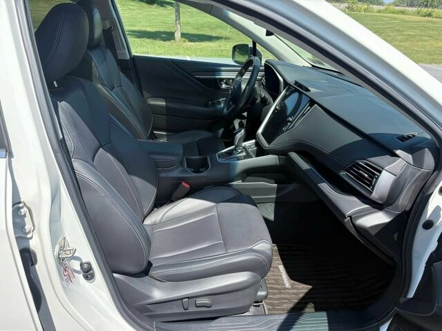 Белый Субару Аутбек, объемом двигателя 2.5 л и пробегом 30 тыс. км за 16000 $, фото 10 на Automoto.ua