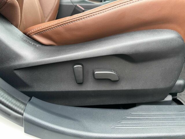 Білий Субару Аутбек, об'ємом двигуна 2.4 л та пробігом 46 тис. км за 26990 $, фото 20 на Automoto.ua