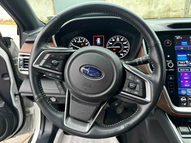 Білий Субару Аутбек, об'ємом двигуна 2.4 л та пробігом 46 тис. км за 26990 $, фото 17 на Automoto.ua