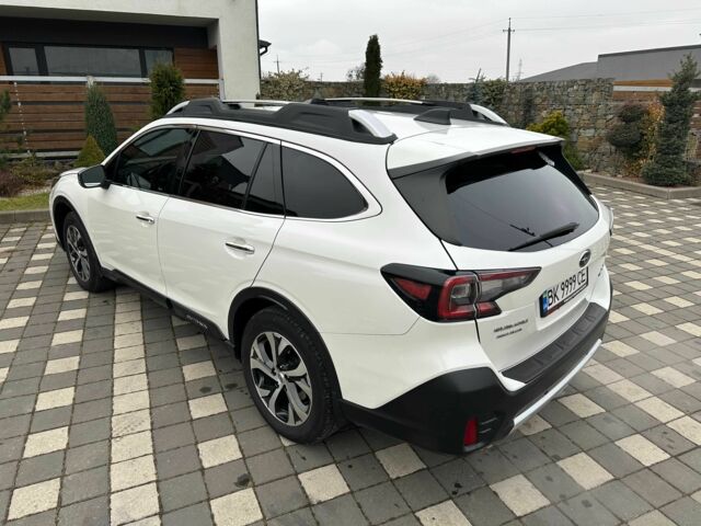 Білий Субару Аутбек, об'ємом двигуна 2.4 л та пробігом 46 тис. км за 26990 $, фото 3 на Automoto.ua