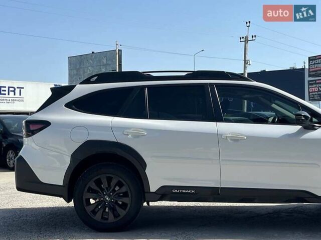 Білий Субару Аутбек, об'ємом двигуна 2.5 л та пробігом 42 тис. км за 28990 $, фото 46 на Automoto.ua