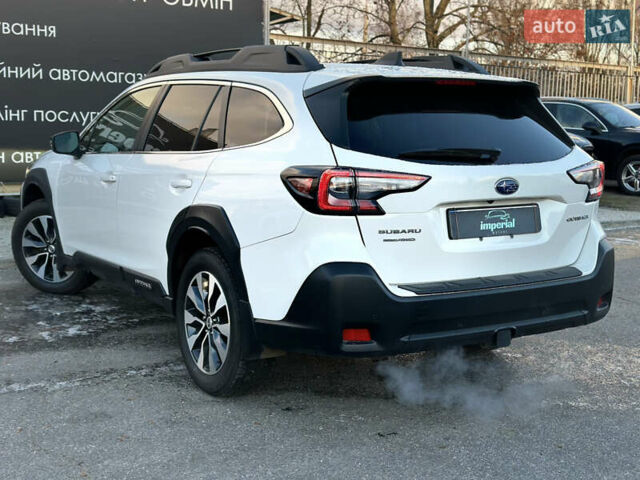 Білий Субару Аутбек, об'ємом двигуна 2.5 л та пробігом 6 тис. км за 32000 $, фото 3 на Automoto.ua