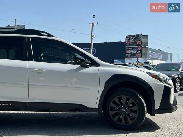Білий Субару Аутбек, об'ємом двигуна 2.5 л та пробігом 42 тис. км за 28990 $, фото 48 на Automoto.ua