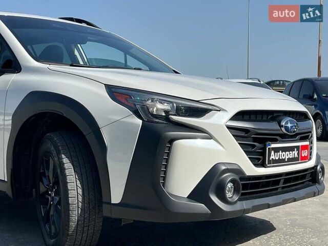 Білий Субару Аутбек, об'ємом двигуна 2.5 л та пробігом 42 тис. км за 28990 $, фото 49 на Automoto.ua