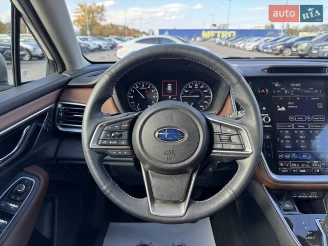 Белый Субару Аутбек, объемом двигателя 2.39 л и пробегом 28 тыс. км за 27800 $, фото 15 на Automoto.ua