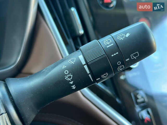 Білий Субару Аутбек, об'ємом двигуна 2.39 л та пробігом 28 тис. км за 29999 $, фото 22 на Automoto.ua