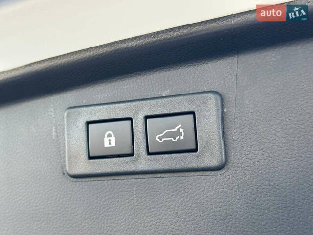 Білий Субару Аутбек, об'ємом двигуна 2.39 л та пробігом 28 тис. км за 29999 $, фото 58 на Automoto.ua