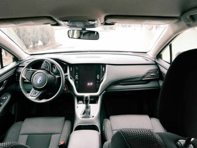 Белый Субару Аутбек, объемом двигателя 2.5 л и пробегом 3 тыс. км за 27800 $, фото 13 на Automoto.ua