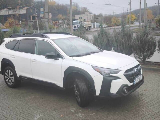 Белый Субару Аутбек, объемом двигателя 2.5 л и пробегом 3 тыс. км за 27800 $, фото 2 на Automoto.ua