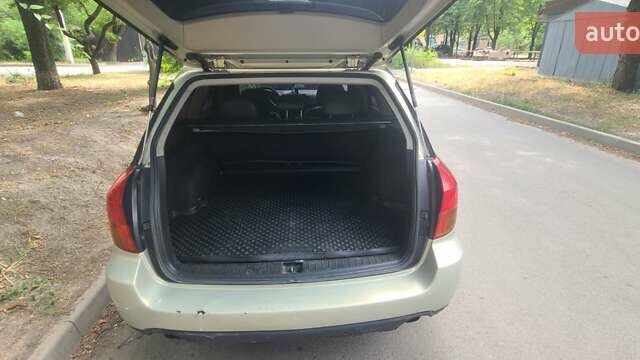 Бежевий Субару Аутбек, об'ємом двигуна 2.46 л та пробігом 300 тис. км за 5400 $, фото 6 на Automoto.ua