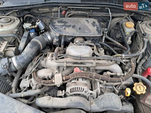 Бежевый Субару Аутбек, объемом двигателя 2.5 л и пробегом 290 тыс. км за 6000 $, фото 14 на Automoto.ua