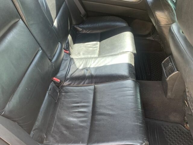 Бежевый Субару Аутбек, объемом двигателя 3 л и пробегом 360 тыс. км за 6500 $, фото 13 на Automoto.ua