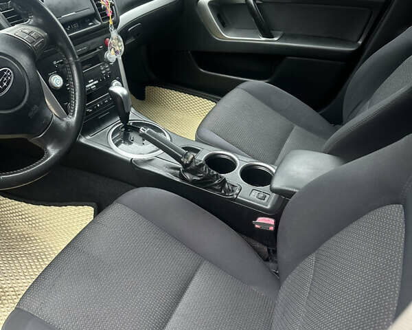 Бежевый Субару Аутбек, объемом двигателя 2.46 л и пробегом 191 тыс. км за 6500 $, фото 7 на Automoto.ua