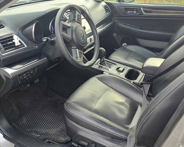 Бежевый Субару Аутбек, объемом двигателя 2 л и пробегом 222 тыс. км за 17900 $, фото 18 на Automoto.ua