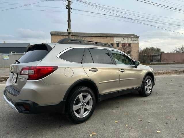 Бежевий Субару Аутбек, об'ємом двигуна 2.5 л та пробігом 180 тис. км за 16872 $, фото 12 на Automoto.ua