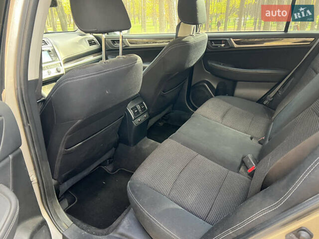 Бежевий Субару Аутбек, об'ємом двигуна 2.46 л та пробігом 288 тис. км за 11800 $, фото 13 на Automoto.ua