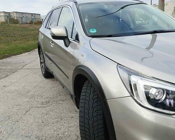 Бежевый Субару Аутбек, объемом двигателя 2 л и пробегом 222 тыс. км за 17900 $, фото 1 на Automoto.ua