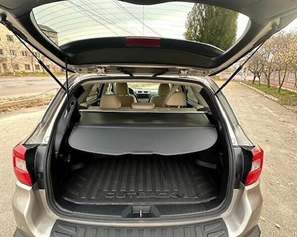 Бежевий Субару Аутбек, об'ємом двигуна 2.5 л та пробігом 180 тис. км за 16800 $, фото 5 на Automoto.ua
